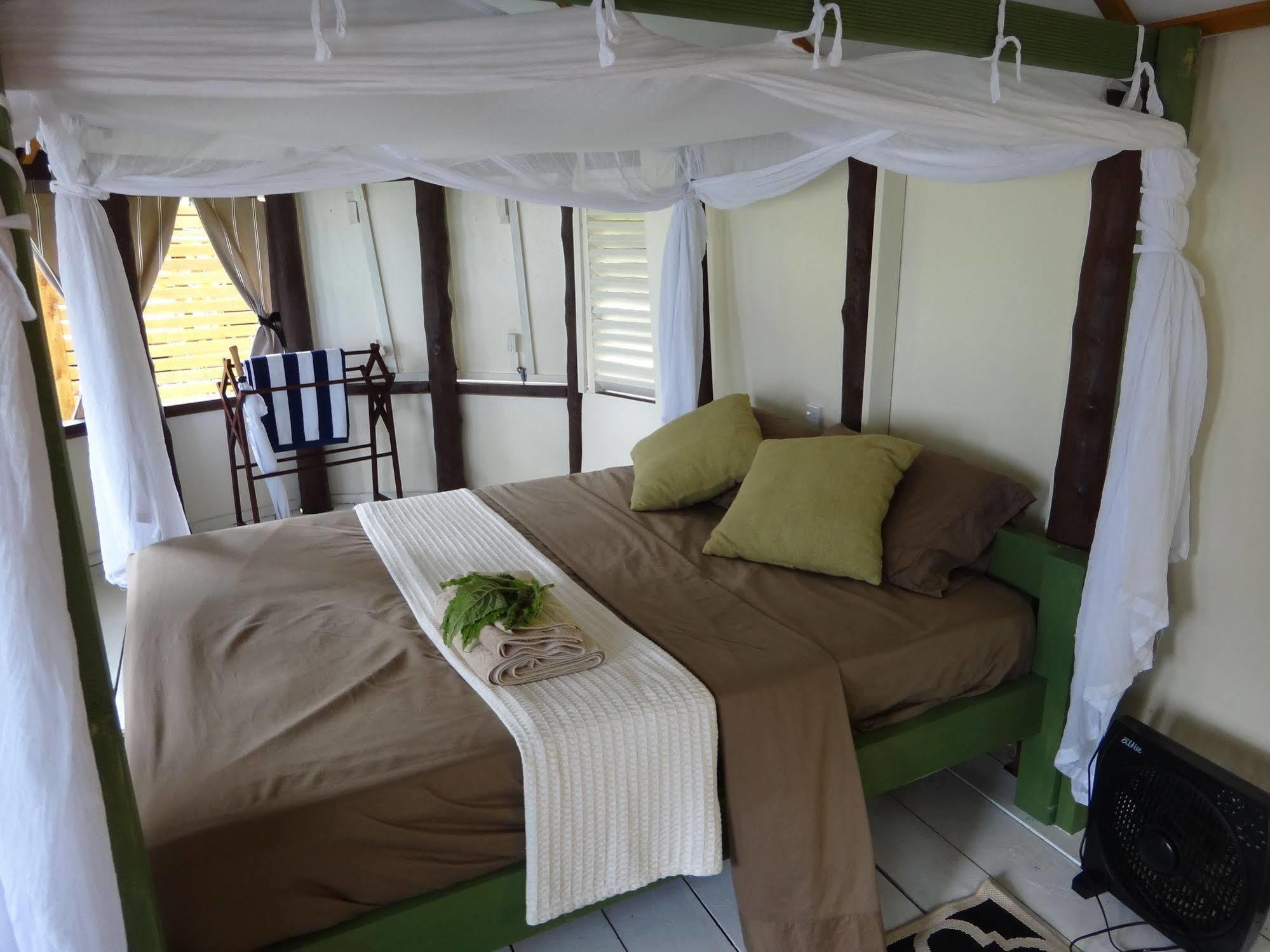 Aganoa Lodge Samoa Salelologa ภายนอก รูปภาพ